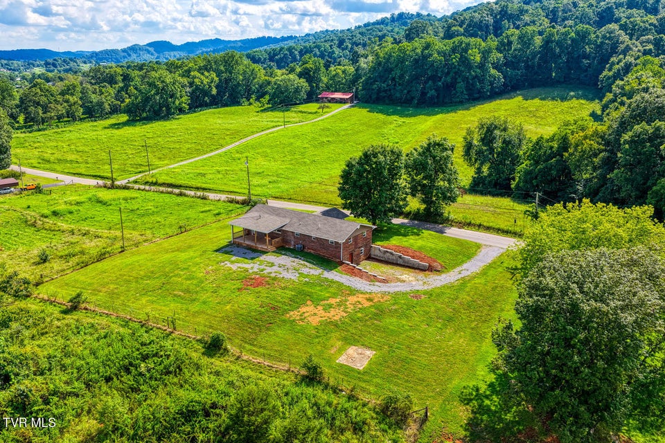 Photo #56: 188 Meadow View Road