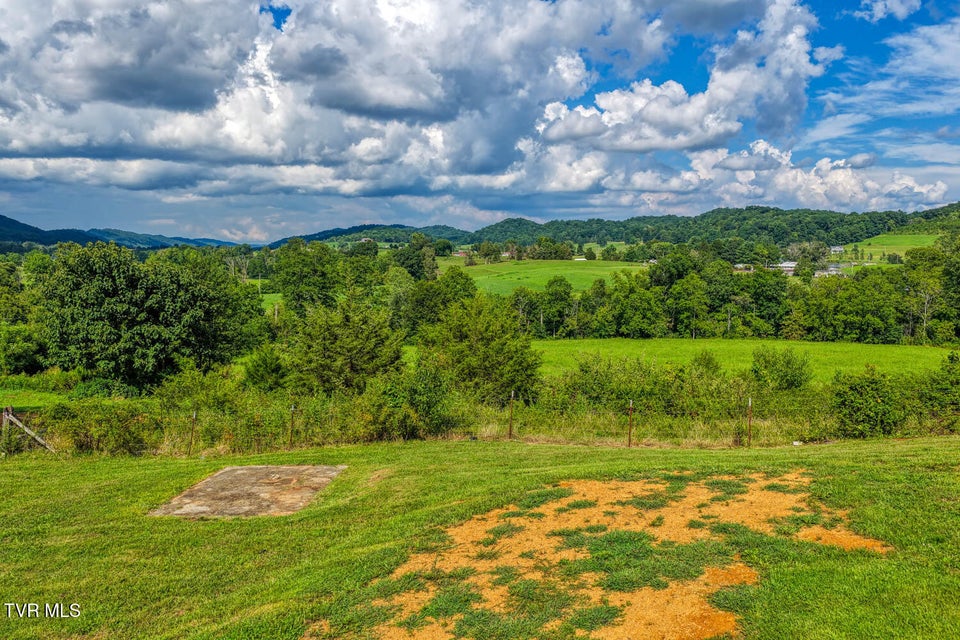 Photo #57: 188 Meadow View Road