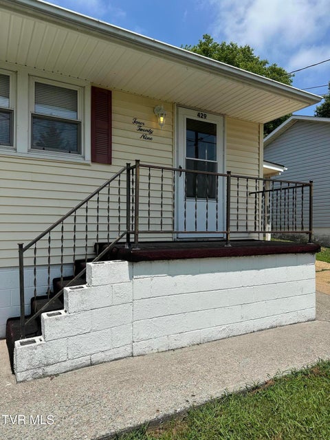 Photo #2: 429 Wilma Street