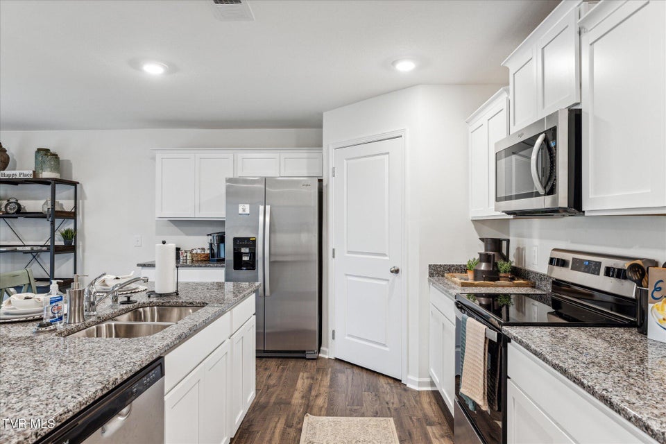 Photo #3: 660 Saint Andrews Drive 