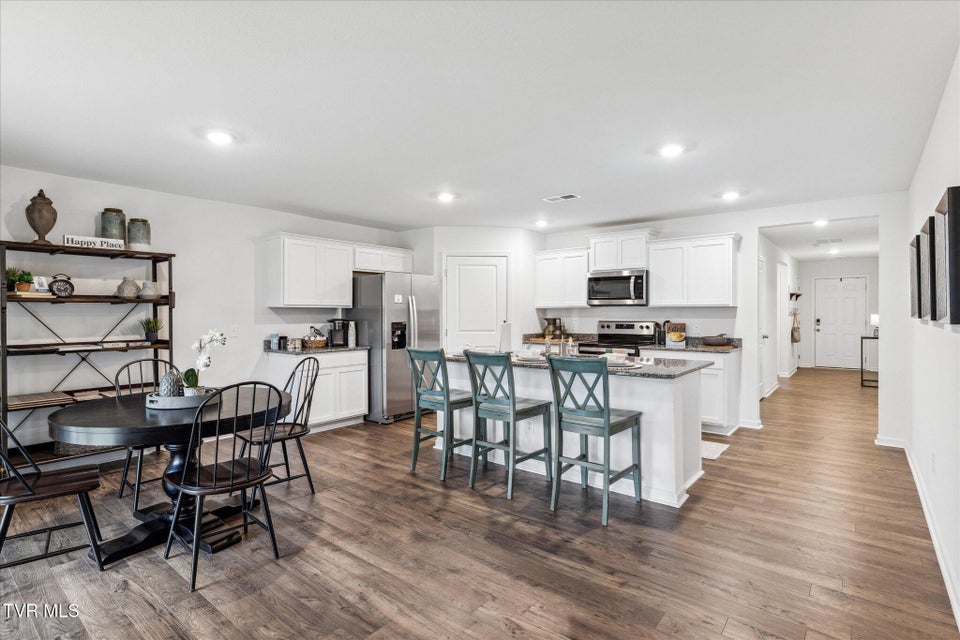 Photo #5: 660 Saint Andrews Drive 
