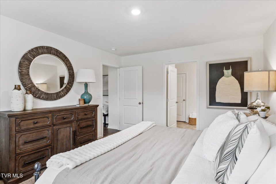 Photo #11: 660 Saint Andrews Drive 