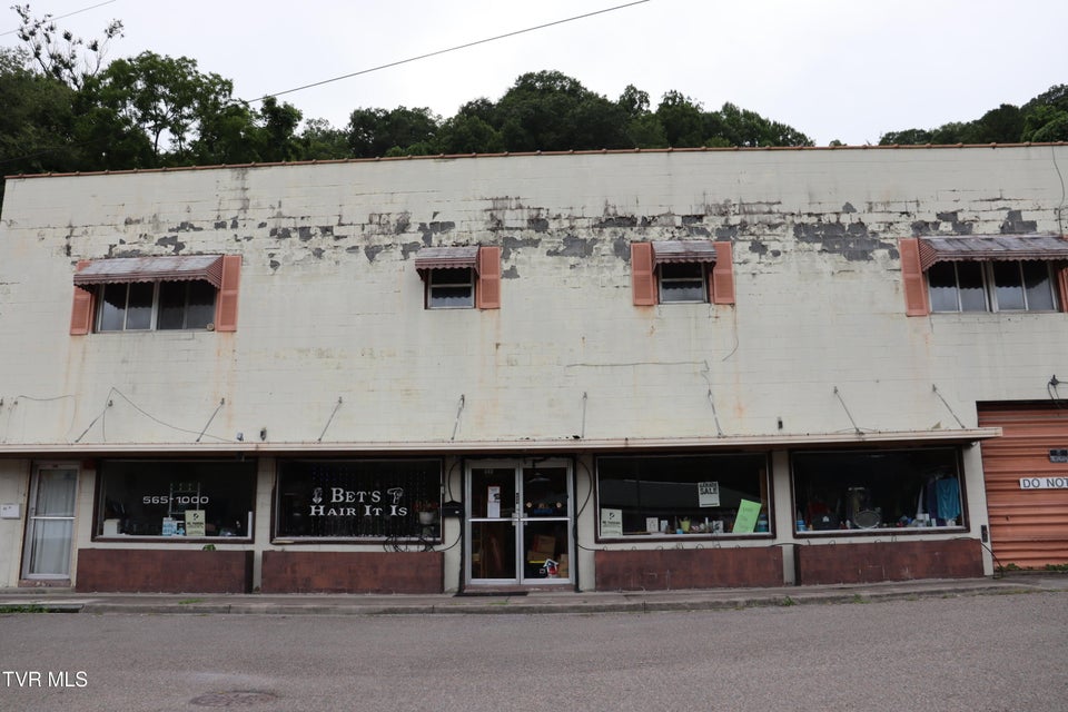 Photo #2: 106 Kentucky Avenue