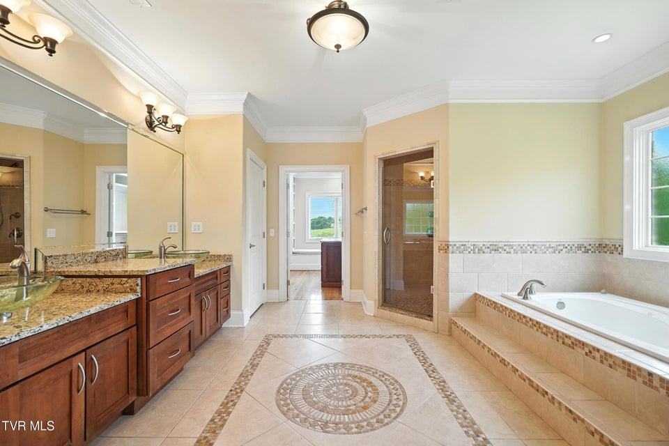 Photo #18: 125 Golf Ridge Drive
