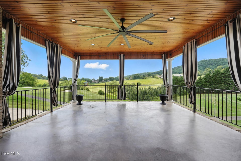 Photo #5: 125 Golf Ridge Drive