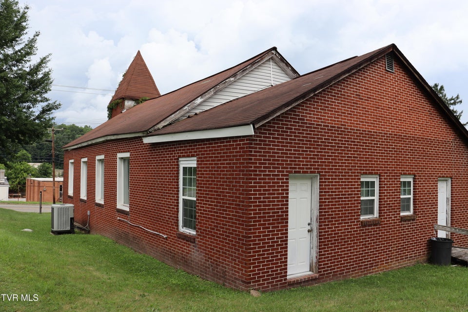 Photo #3: 313 Kentucky Avenue