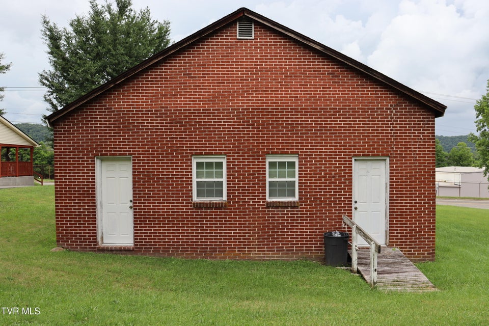 Photo #5: 313 Kentucky Avenue