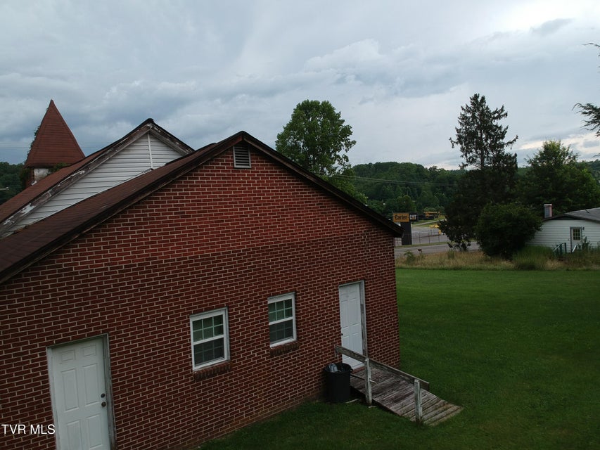 Photo #41: 313 Kentucky Avenue