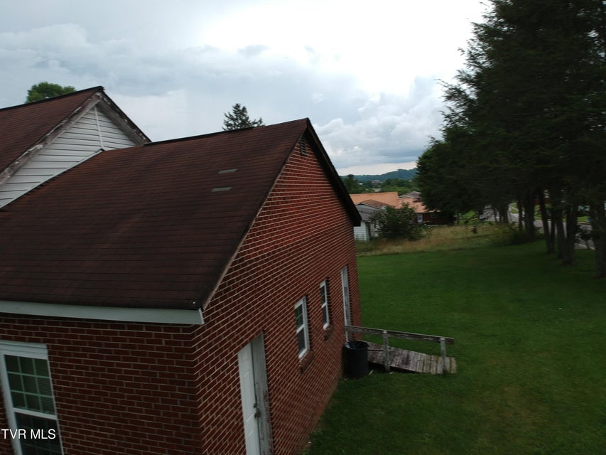 Photo #42: 313 Kentucky Avenue