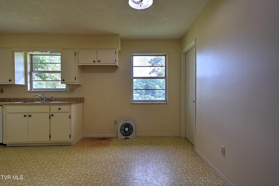 Photo #6: 201 Brooks Street