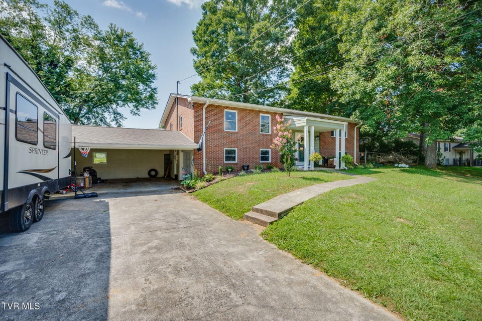 Photo #3: 808 Liberty Drive