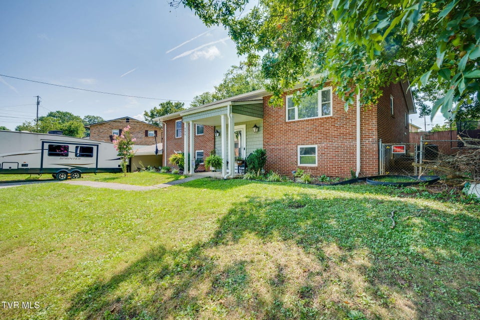 Photo #4: 808 Liberty Drive