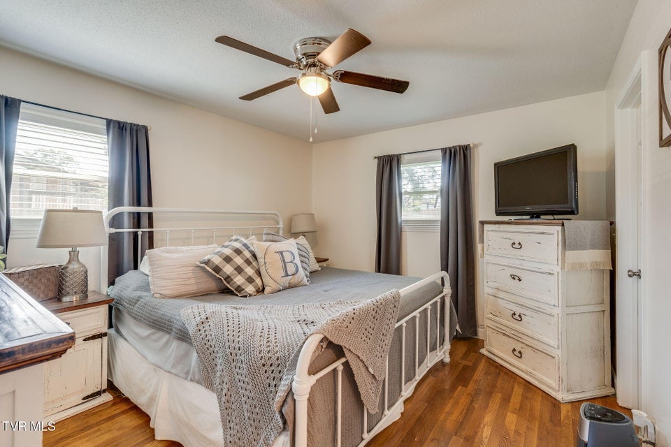 Photo #18: 808 Liberty Drive