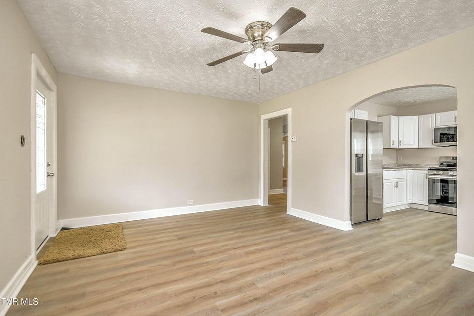 Photo #11: 1677 Jefferson Avenue