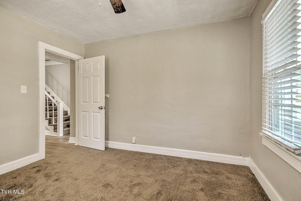 Photo #24: 1677 Jefferson Avenue