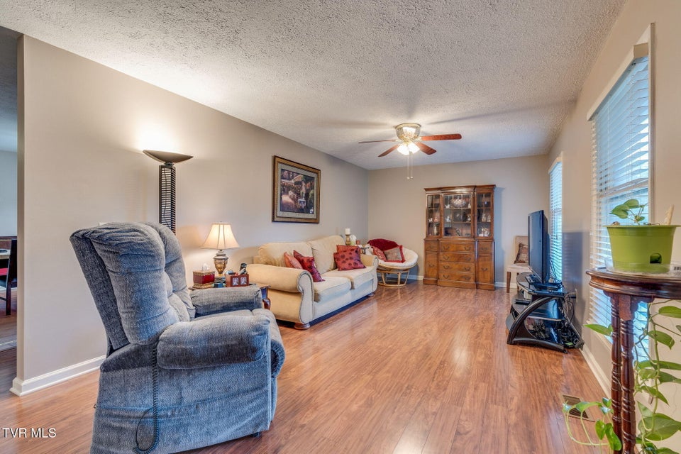 Photo #5: 1909 Diana Road