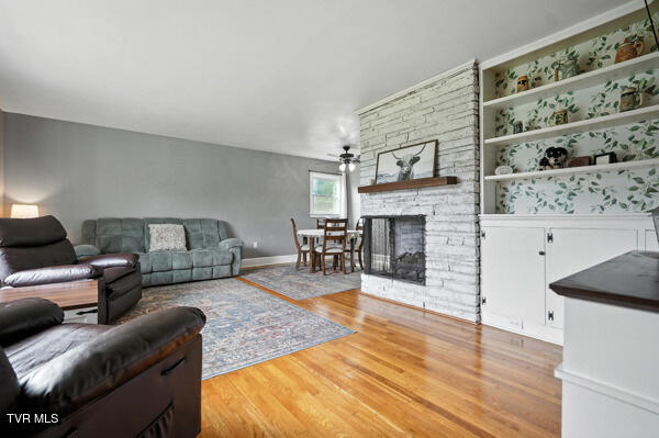 Photo #5: 16619 Lee St Street