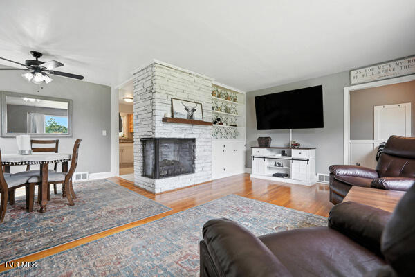 Photo #7: 16619 Lee St Street
