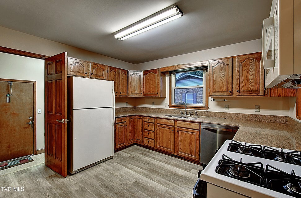 Photo #19: 2802 Sharpsburg Drive