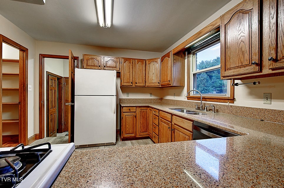 Photo #22: 2802 Sharpsburg Drive