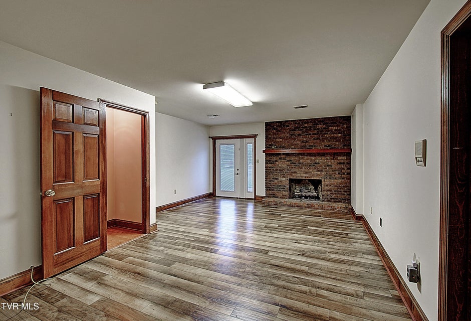 Photo #38: 2802 Sharpsburg Drive
