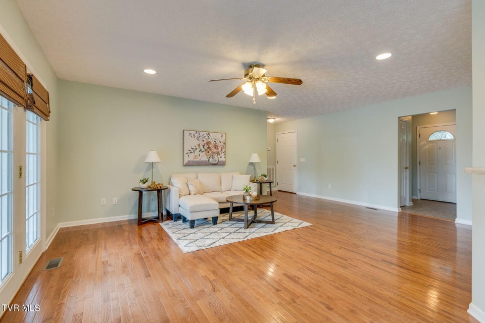 Photo #7: 227 Fox Meadows Drive