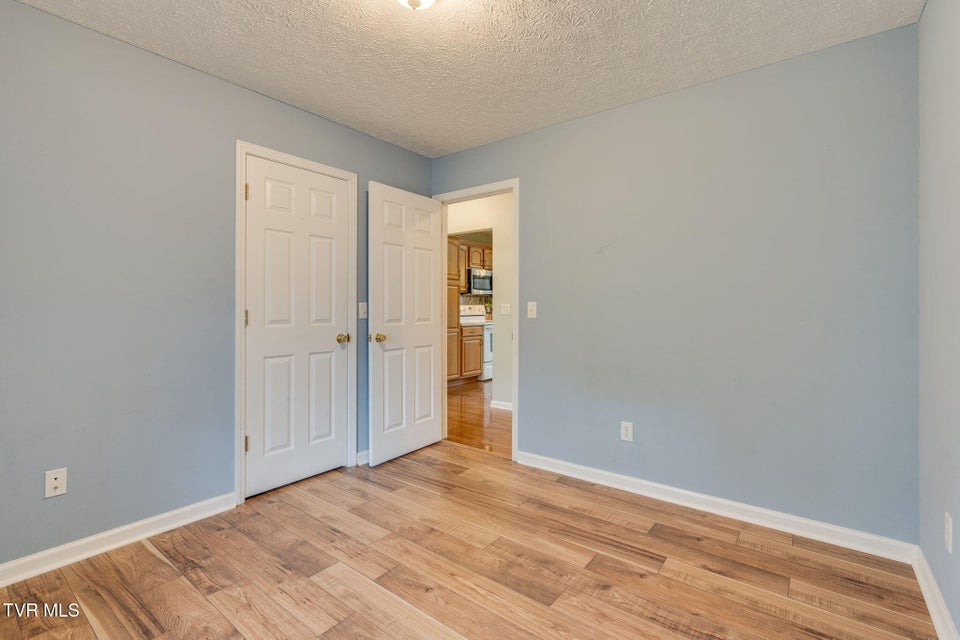 Photo #23: 227 Fox Meadows Drive