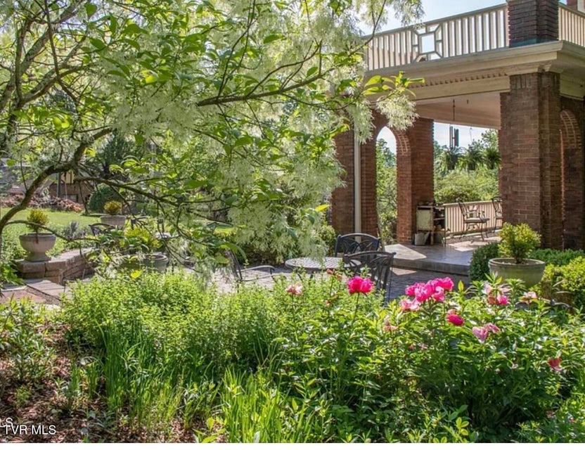 Photo #9: 940 Park St Street