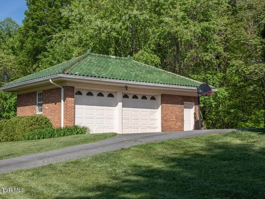 Photo #12: 940 Park St Street