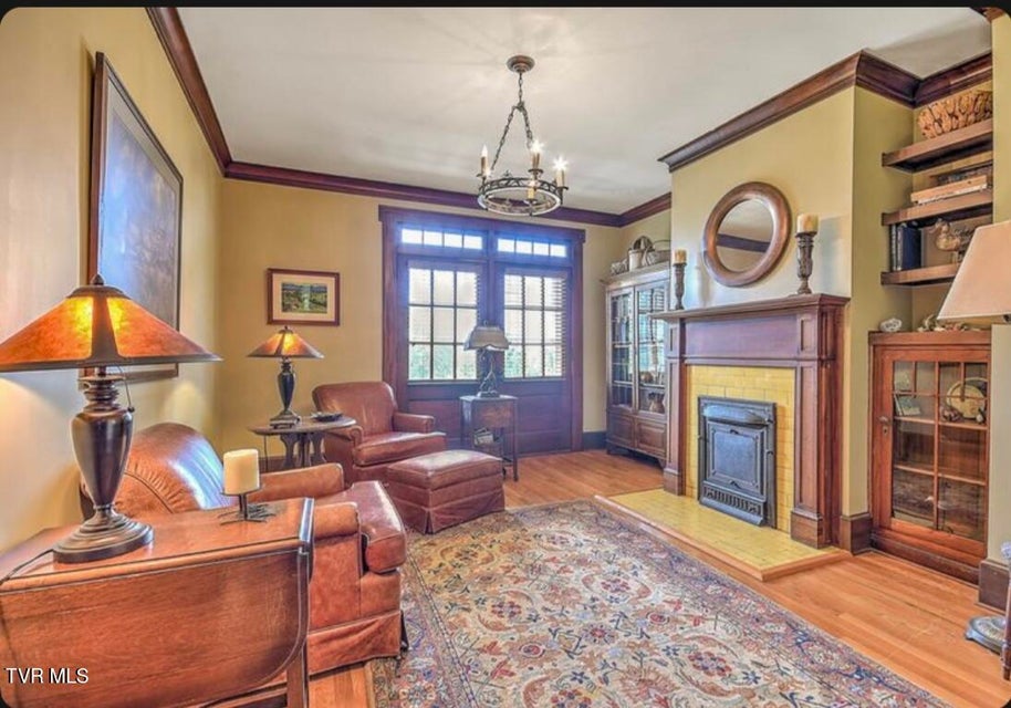 Photo #38: 940 Park St Street