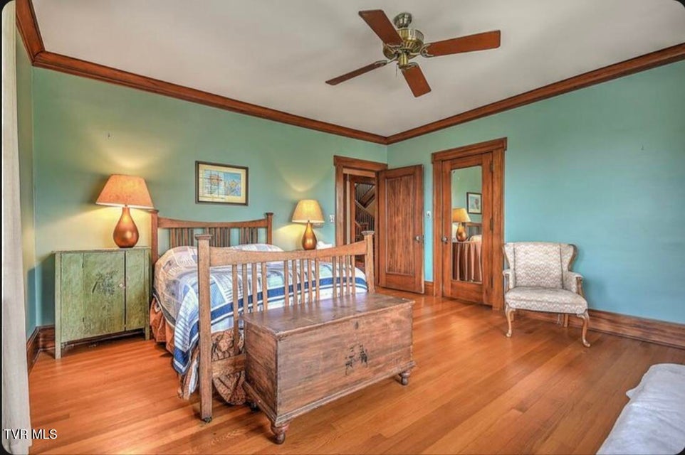 Photo #44: 940 Park St Street