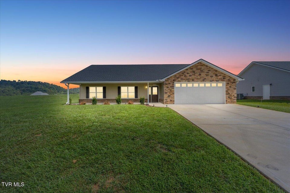 Photo #6: 589 Pleasant Valley Road