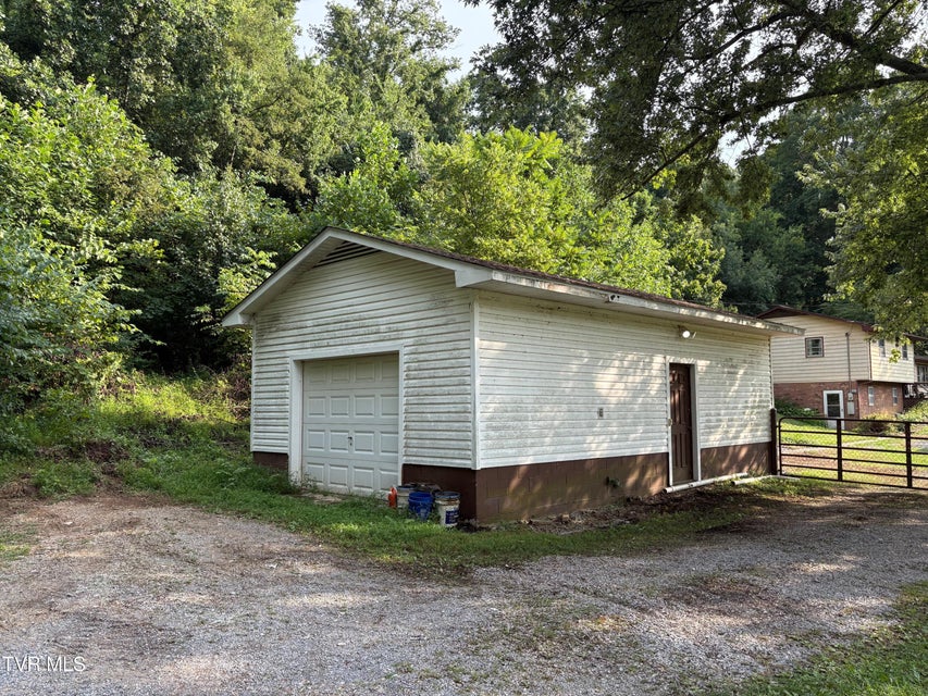 Photo #17: 345 Mount Wesley Road