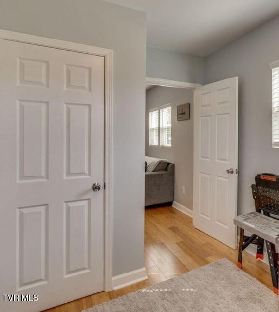 Photo #18: 924 Campbell Street