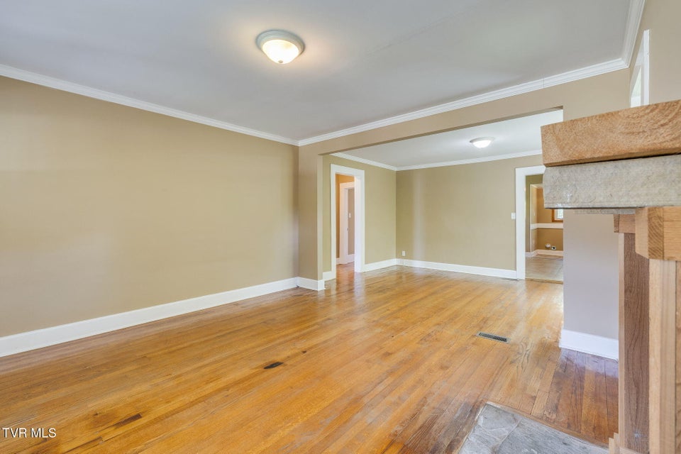 Photo #6: 1019 Florida Avenue