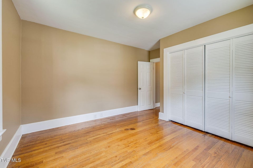 Photo #15: 1019 Florida Avenue