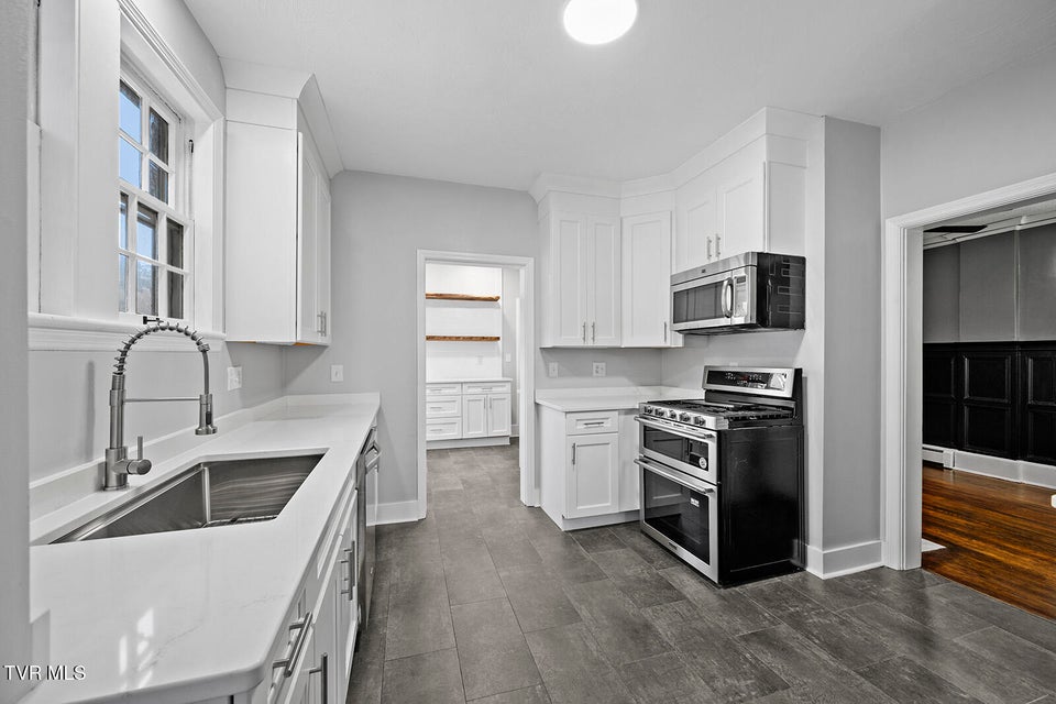 Photo #12: 217 North Street
