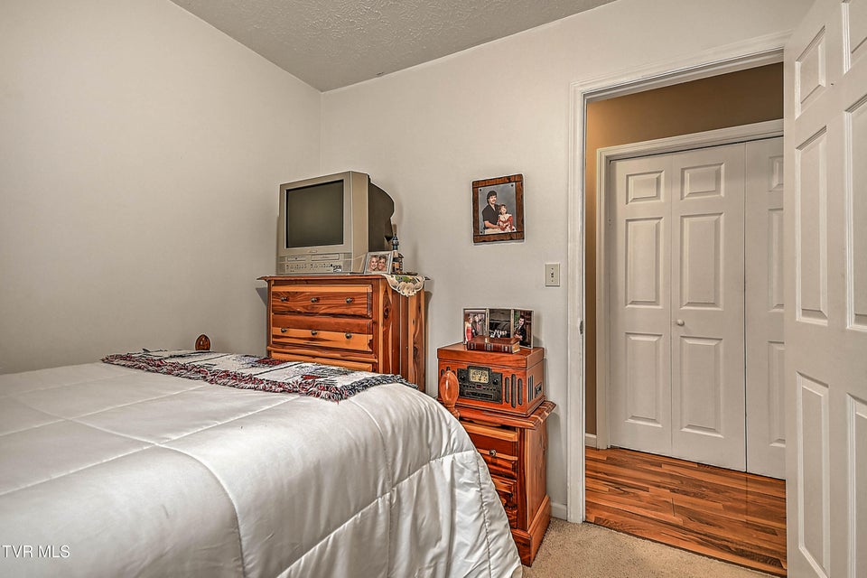 Photo #29: 503 Cedar Street