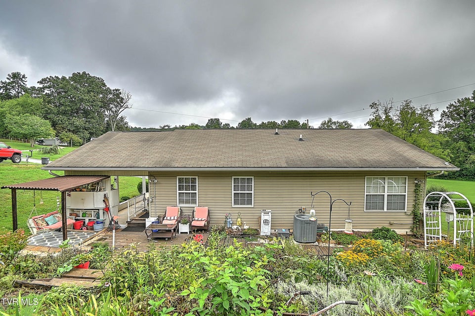 Photo #4: 503 Cedar Street