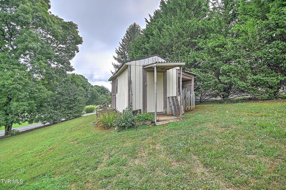Photo #12: 503 Cedar Street