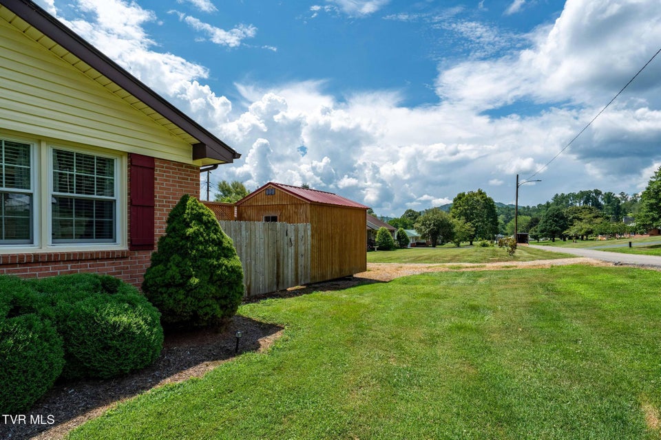 Photo #13: 123 Circle Lane
