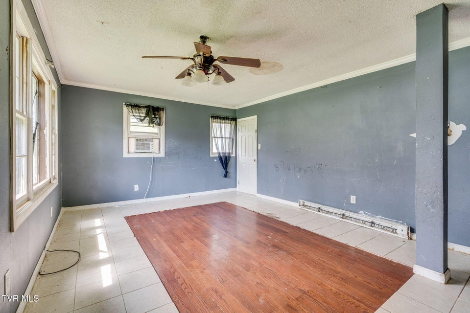 Photo #4: 505 Rogers Avenue