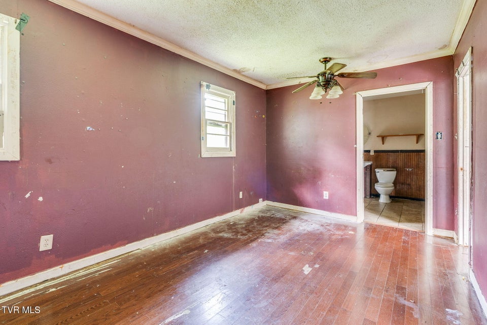 Photo #9: 505 Rogers Avenue