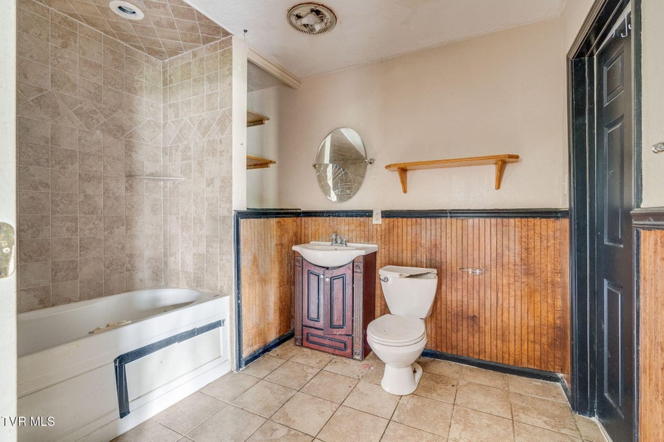 Photo #10: 505 Rogers Avenue