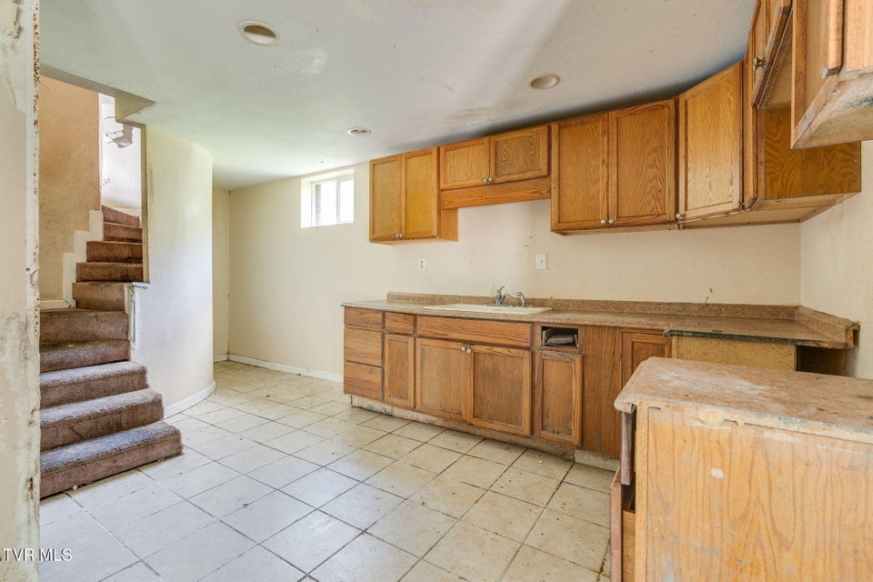 Photo #13: 505 Rogers Avenue