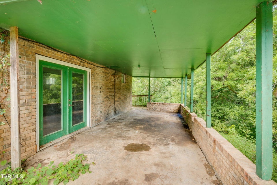 Photo #24: 505 Rogers Avenue