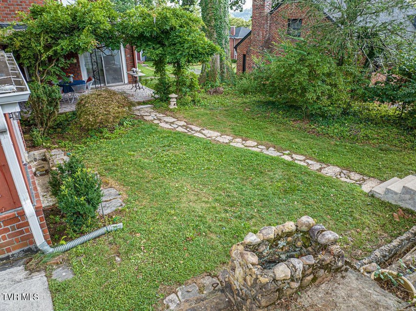 Photo #10: 801 Prospect Avenue
