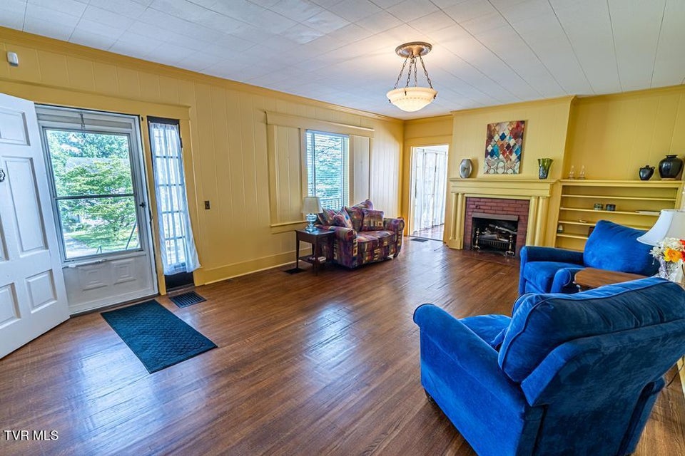 Photo #25: 801 Prospect Avenue