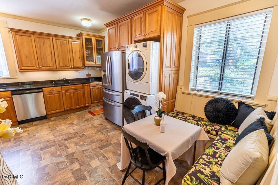 Photo #36: 801 Prospect Avenue