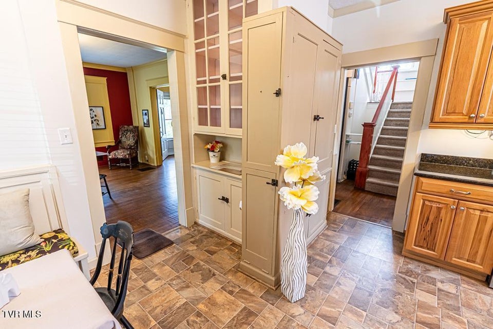 Photo #38: 801 Prospect Avenue